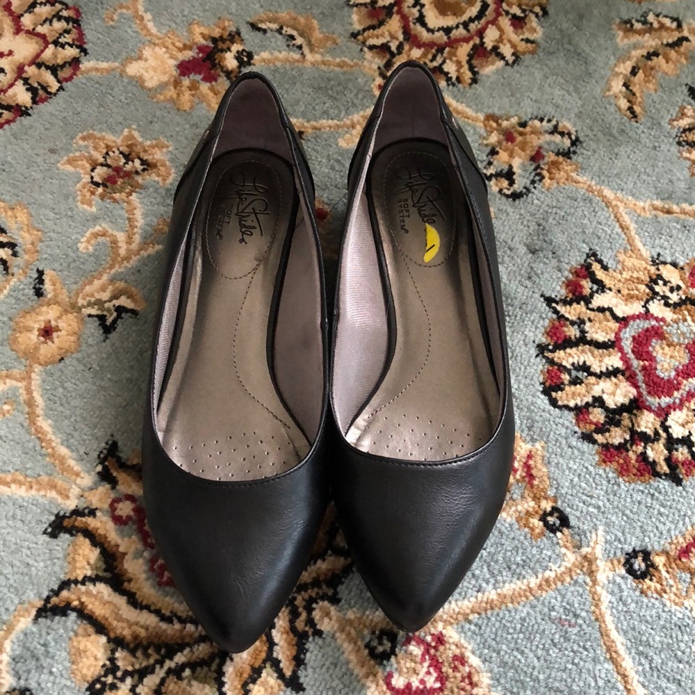 SALE Low Wedges! Super comfortable! Life Stride